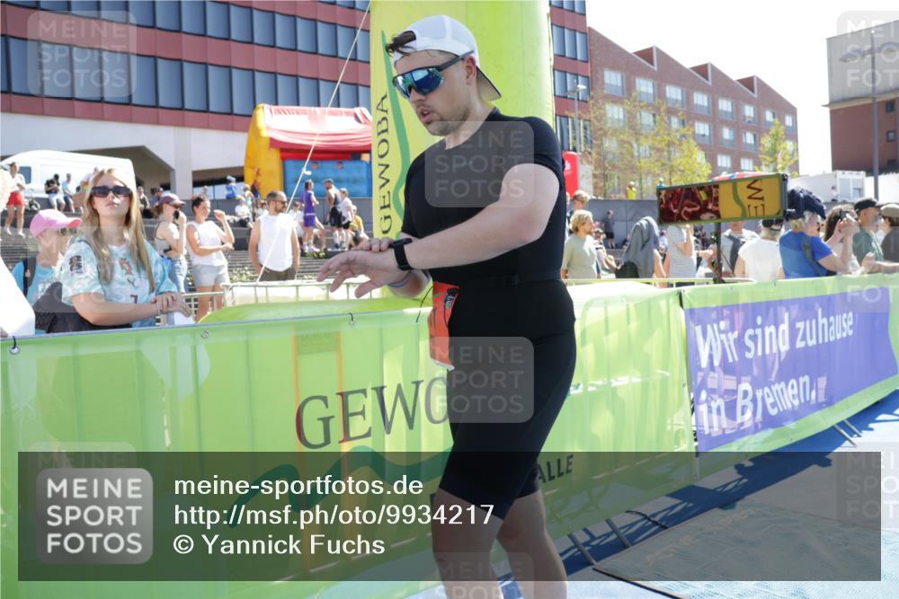 09.08.2026 - GEWOBA Citytriathlon Bremen Yannick Fuchs http://msf.ph/oto/9934217 09.08.2026 14:34:27 Ziel 611 meine-sportfotos.de