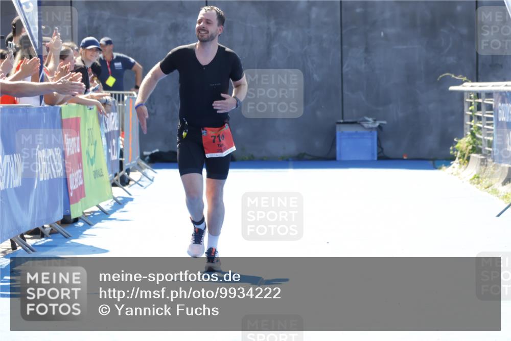 09.08.2026 - GEWOBA Citytriathlon Bremen Yannick Fuchs http://msf.ph/oto/9934222 09.08.2026 14:34:38 Ziel  meine-sportfotos.de