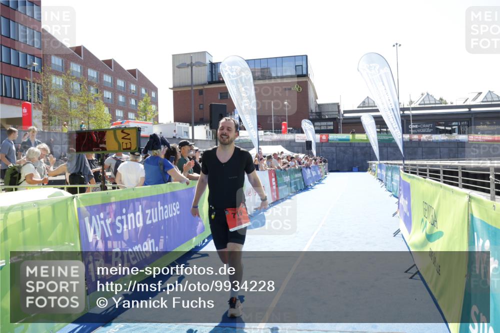 09.08.2026 - GEWOBA Citytriathlon Bremen Yannick Fuchs http://msf.ph/oto/9934228 09.08.2026 14:34:43 Ziel 716 meine-sportfotos.de