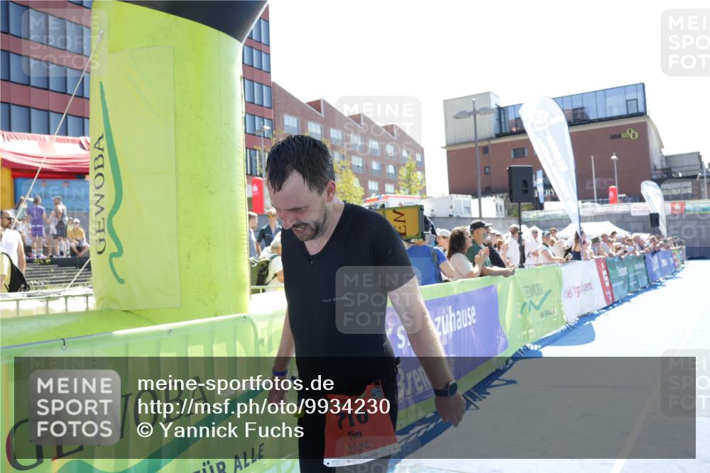 09.08.2026 - GEWOBA Citytriathlon Bremen Yannick Fuchs http://msf.ph/oto/9934230 09.08.2026 14:34:44 Ziel 716 meine-sportfotos.de