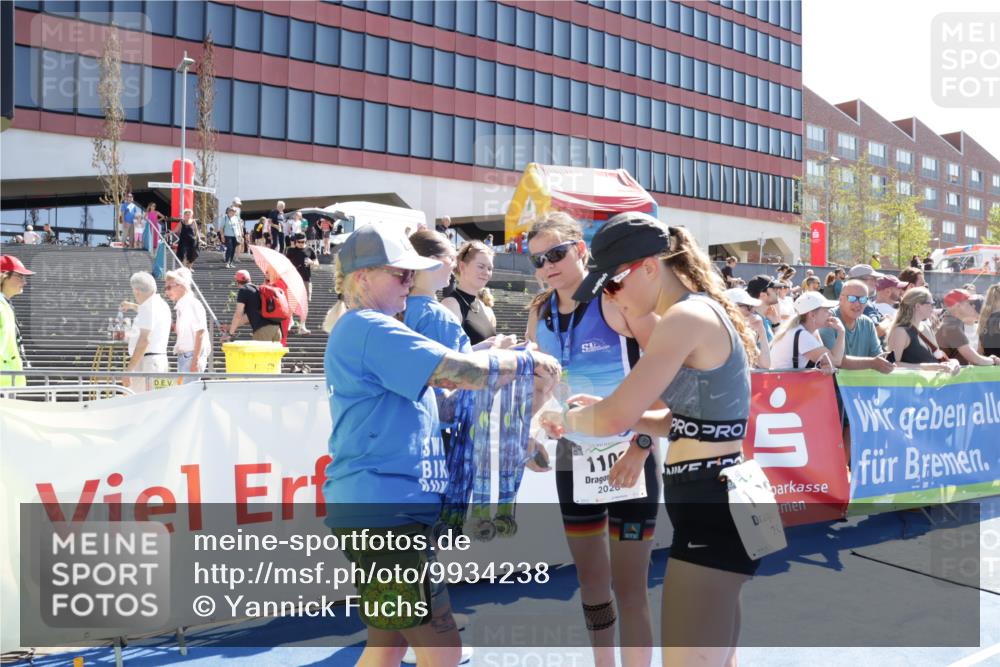 09.08.2026 - GEWOBA Citytriathlon Bremen Yannick Fuchs http://msf.ph/oto/9934238 09.08.2026 14:35:32 Ziel 959 meine-sportfotos.de