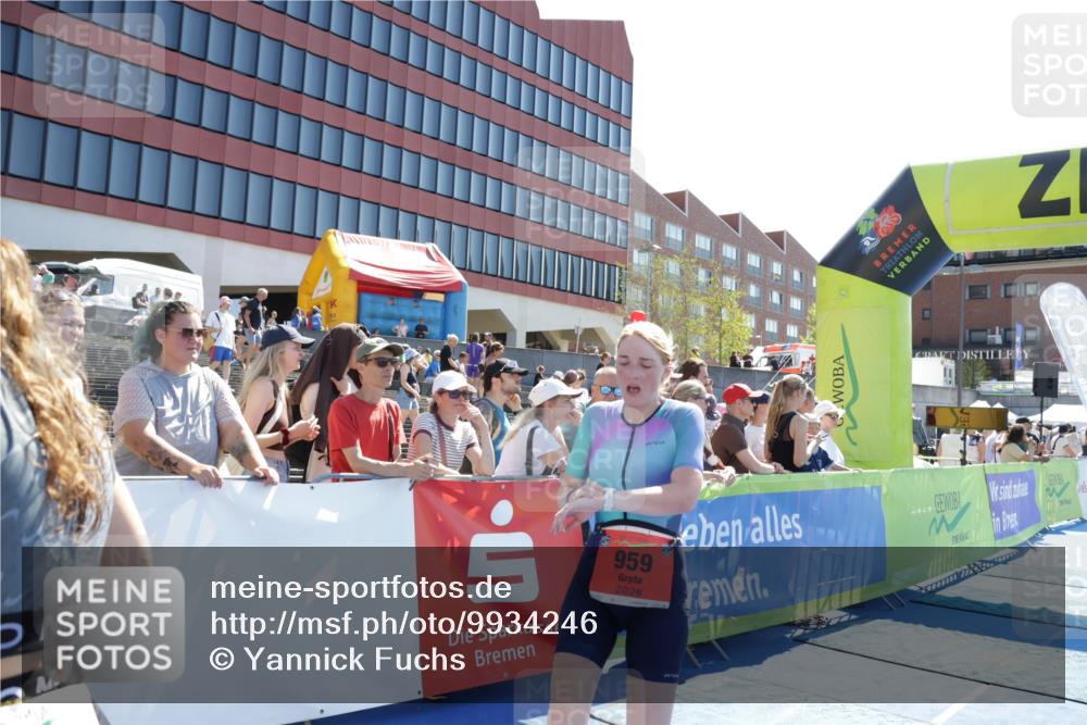 09.08.2026 - GEWOBA Citytriathlon Bremen Yannick Fuchs http://msf.ph/oto/9934246 09.08.2026 14:35:33 Ziel 959 meine-sportfotos.de