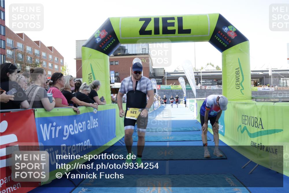 09.08.2026 - GEWOBA Citytriathlon Bremen Yannick Fuchs http://msf.ph/oto/9934254 09.08.2026 11:34:06 Ziel 225, 247, 521 meine-sportfotos.de