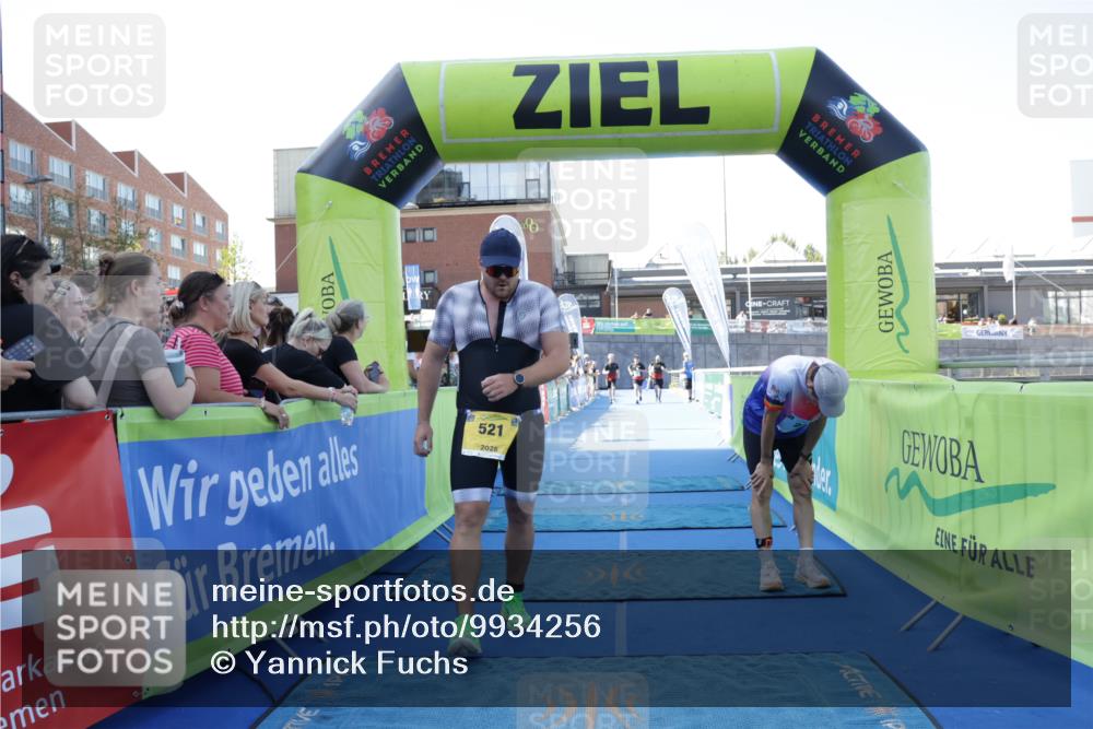 09.08.2026 - GEWOBA Citytriathlon Bremen Yannick Fuchs http://msf.ph/oto/9934256 09.08.2026 11:34:06 Ziel 225, 247, 521 meine-sportfotos.de