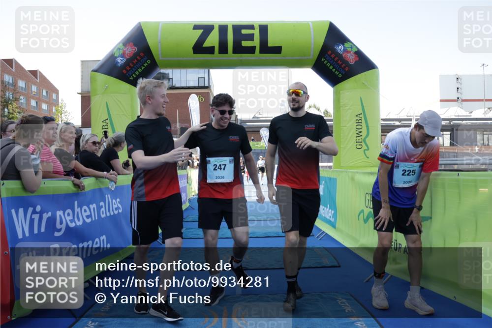 09.08.2026 - GEWOBA Citytriathlon Bremen Yannick Fuchs http://msf.ph/oto/9934281 09.08.2026 11:34:14 Ziel 157, 247, 500 meine-sportfotos.de