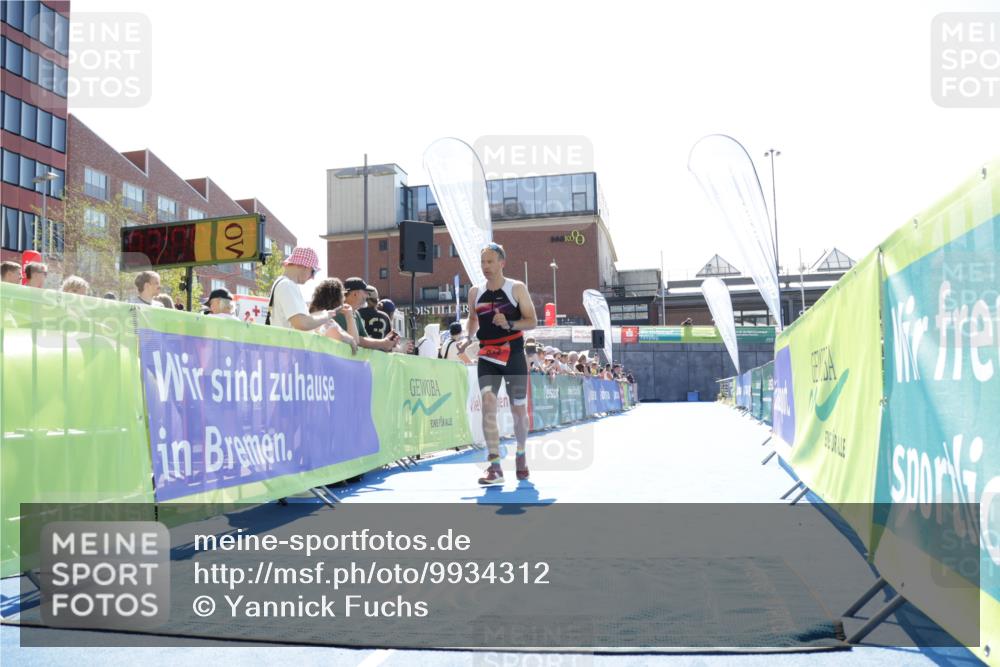 09.08.2026 - GEWOBA Citytriathlon Bremen Yannick Fuchs http://msf.ph/oto/9934312 09.08.2026 14:36:14 Ziel 817, 1102 meine-sportfotos.de