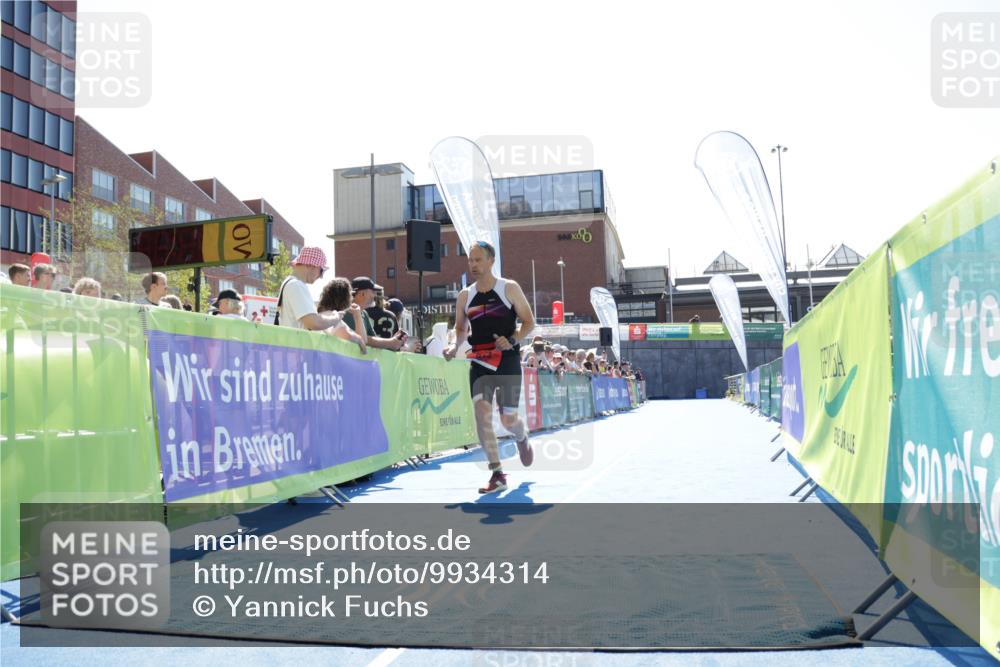 09.08.2026 - GEWOBA Citytriathlon Bremen Yannick Fuchs http://msf.ph/oto/9934314 09.08.2026 14:36:14 Ziel 817, 1102 meine-sportfotos.de