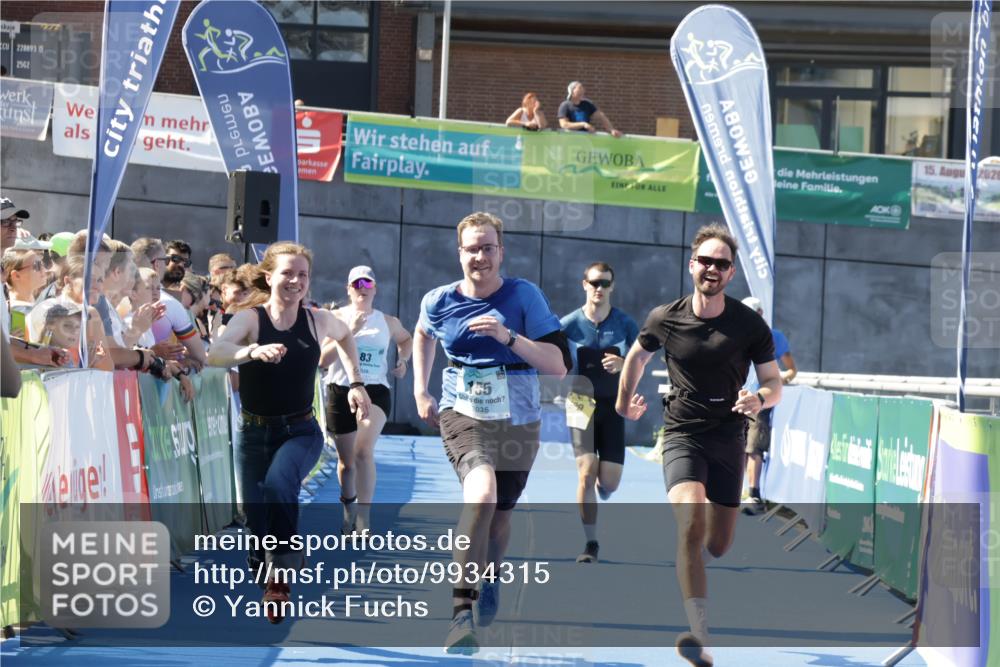09.08.2026 - GEWOBA Citytriathlon Bremen Yannick Fuchs http://msf.ph/oto/9934315 09.08.2026 11:34:27 Ziel 83, 155, 299 meine-sportfotos.de
