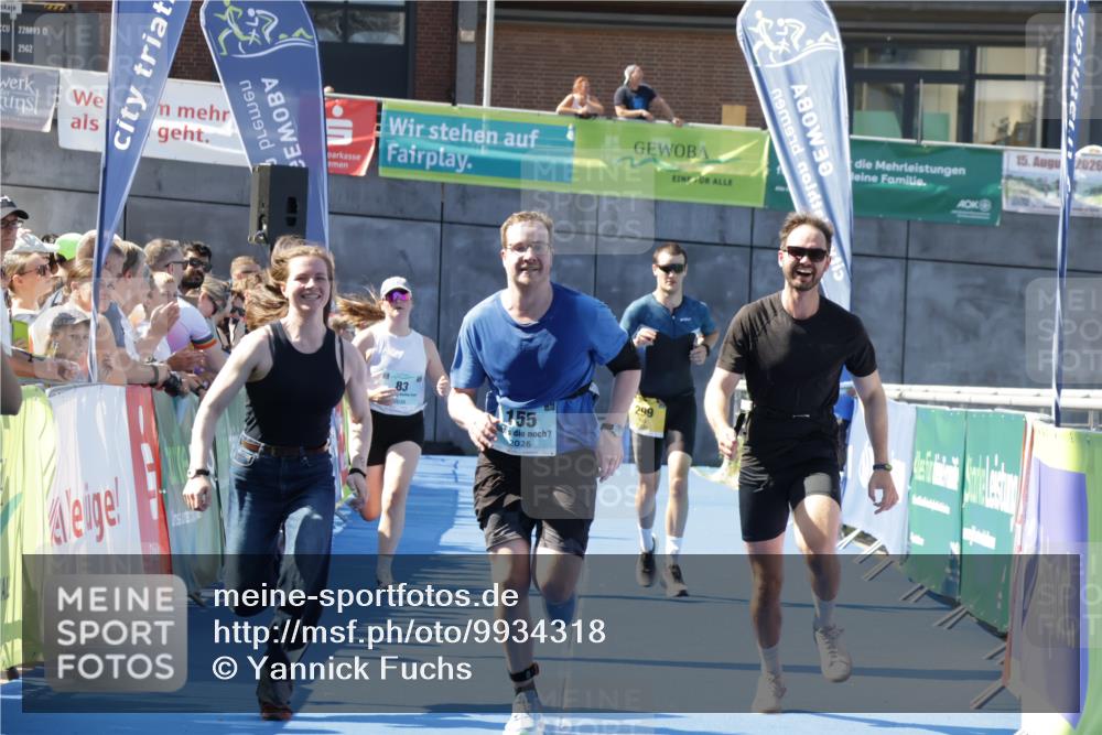 09.08.2026 - GEWOBA Citytriathlon Bremen Yannick Fuchs http://msf.ph/oto/9934318 09.08.2026 11:34:28 Ziel 83, 155, 299 meine-sportfotos.de