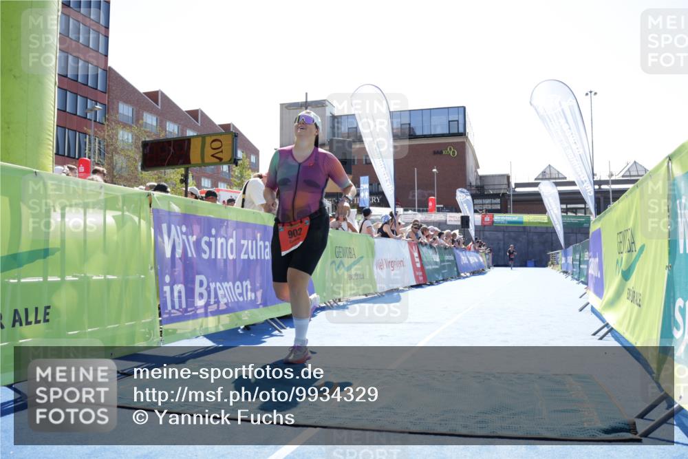 09.08.2026 - GEWOBA Citytriathlon Bremen Yannick Fuchs http://msf.ph/oto/9934329 09.08.2026 14:36:43 Ziel 902 meine-sportfotos.de