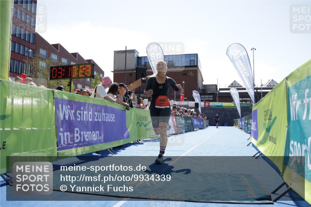09.08.2026 - GEWOBA Citytriathlon Bremen Yannick Fuchs http://msf.ph/oto/9934339 09.08.2026 14:36:52 Ziel 966 meine-sportfotos.de