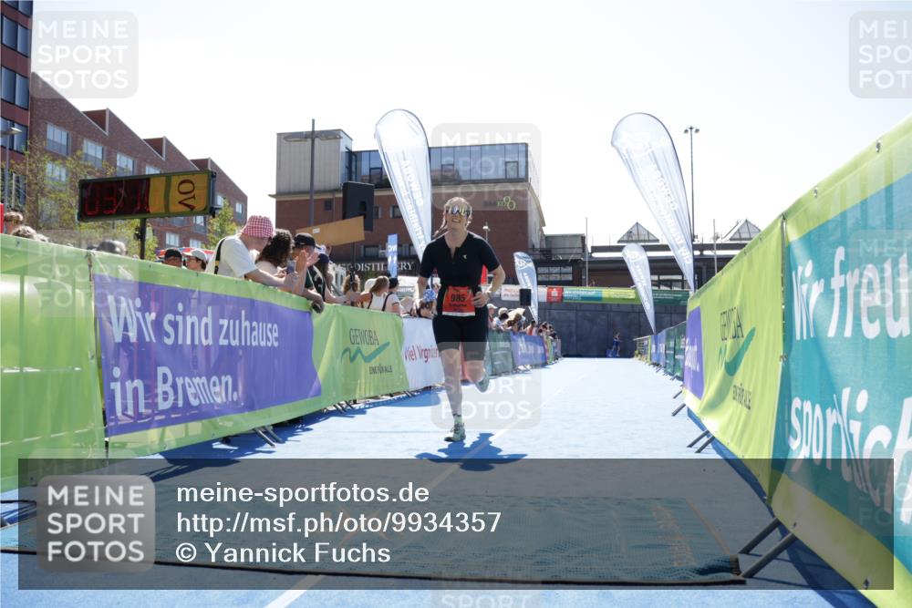 09.08.2026 - GEWOBA Citytriathlon Bremen Yannick Fuchs http://msf.ph/oto/9934357 09.08.2026 14:36:58 Ziel 985 meine-sportfotos.de