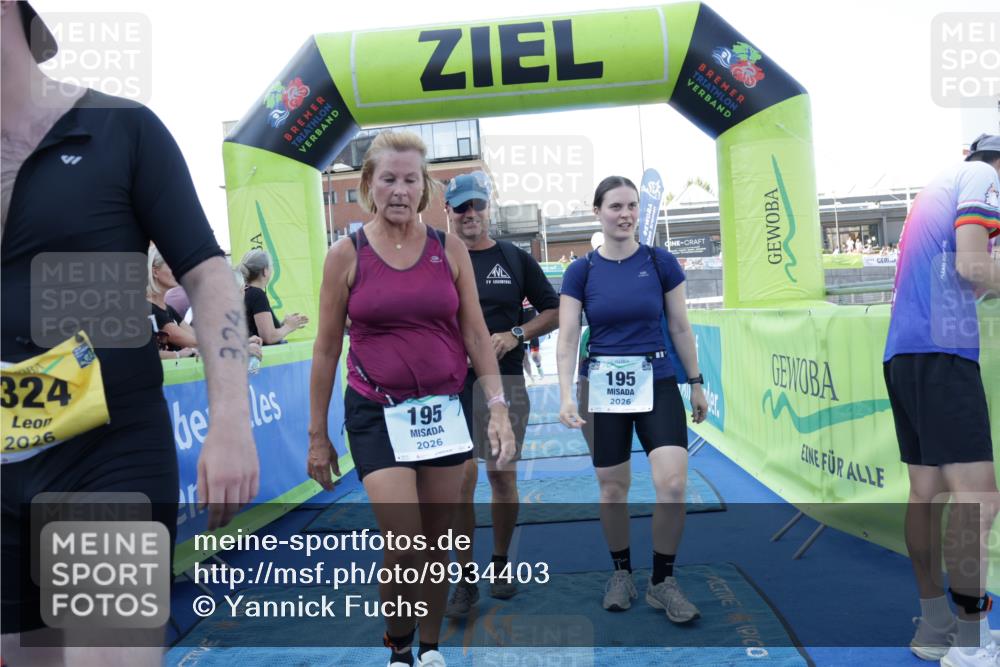 09.08.2026 - GEWOBA Citytriathlon Bremen Yannick Fuchs http://msf.ph/oto/9934403 09.08.2026 11:35:10 Ziel 403 meine-sportfotos.de