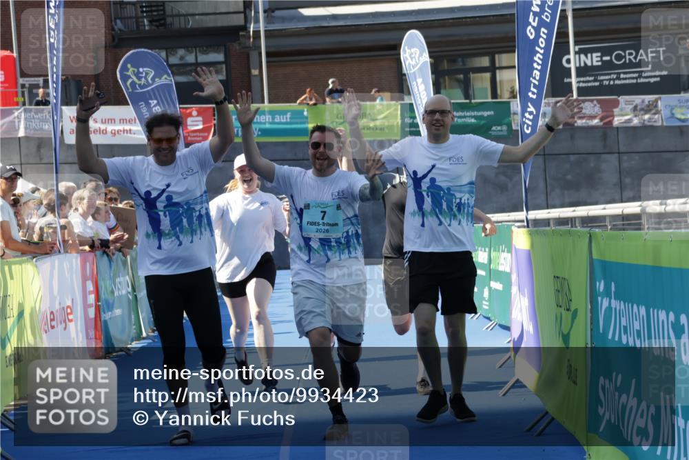 09.08.2026 - GEWOBA Citytriathlon Bremen Yannick Fuchs http://msf.ph/oto/9934423 09.08.2026 11:35:20 Ziel 7, 183, 187 meine-sportfotos.de