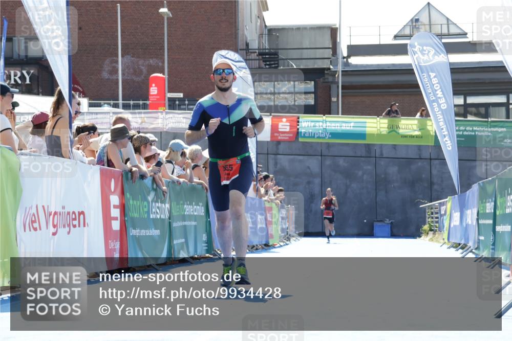 09.08.2026 - GEWOBA Citytriathlon Bremen Yannick Fuchs http://msf.ph/oto/9934428 09.08.2026 14:37:56 Ziel 655 meine-sportfotos.de
