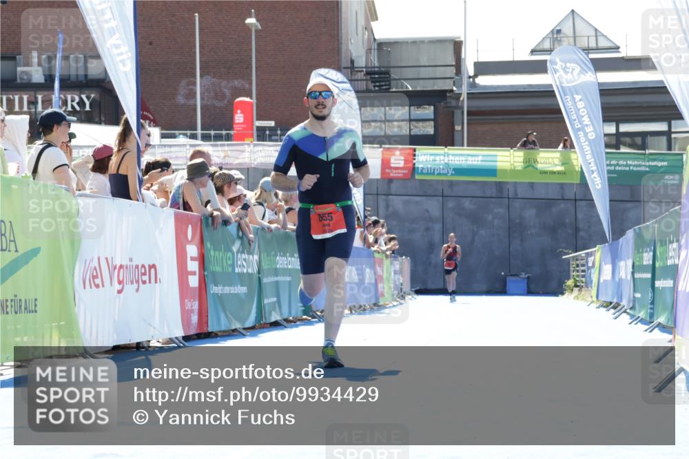 09.08.2026 - GEWOBA Citytriathlon Bremen Yannick Fuchs http://msf.ph/oto/9934429 09.08.2026 14:37:56 Ziel 655 meine-sportfotos.de
