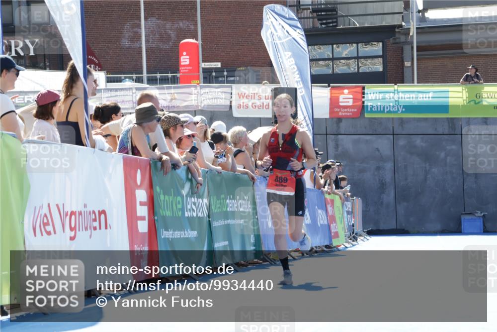 09.08.2026 - GEWOBA Citytriathlon Bremen Yannick Fuchs http://msf.ph/oto/9934440 09.08.2026 14:38:03 Ziel 655, 889 meine-sportfotos.de