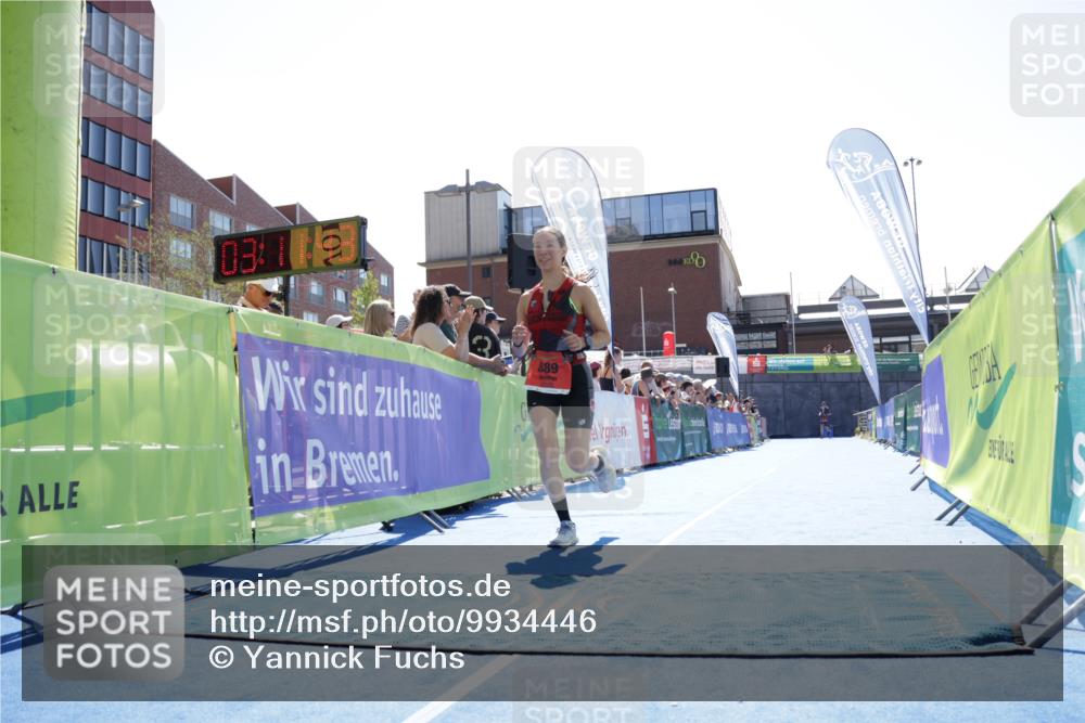 09.08.2026 - GEWOBA Citytriathlon Bremen Yannick Fuchs http://msf.ph/oto/9934446 09.08.2026 14:38:06 Ziel 889 meine-sportfotos.de