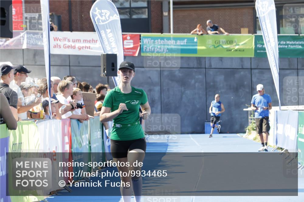 09.08.2026 - GEWOBA Citytriathlon Bremen Yannick Fuchs http://msf.ph/oto/9934465 09.08.2026 11:35:28 Ziel 3 meine-sportfotos.de
