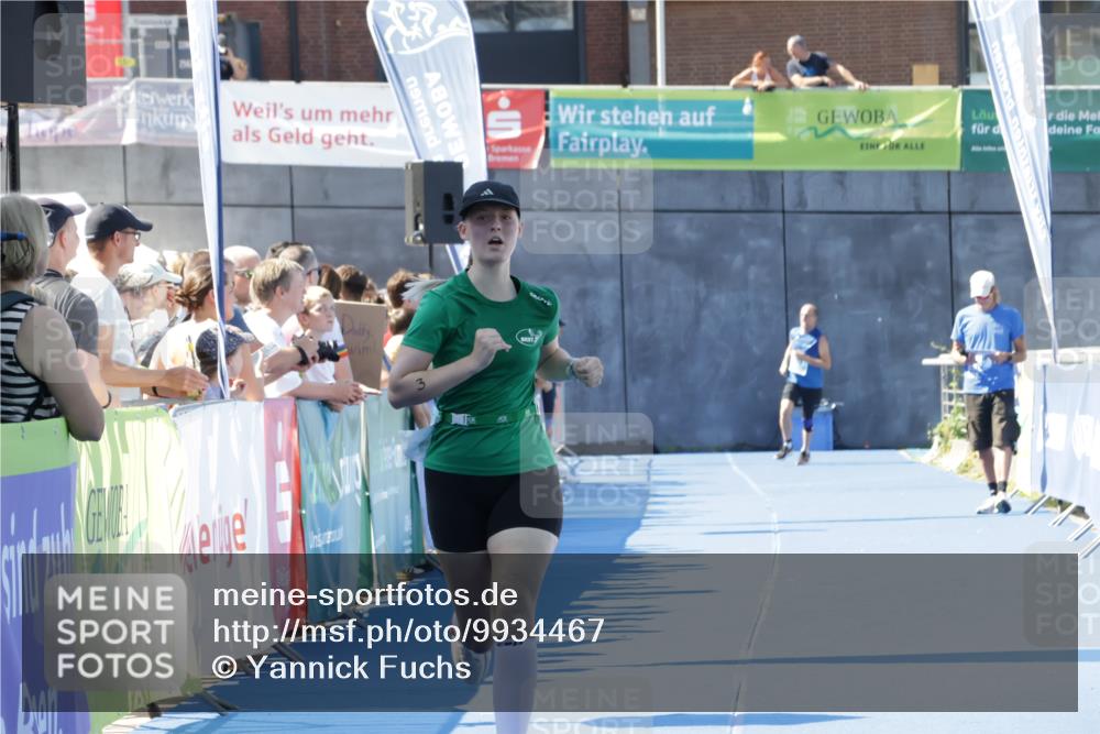 09.08.2026 - GEWOBA Citytriathlon Bremen Yannick Fuchs http://msf.ph/oto/9934467 09.08.2026 11:35:28 Ziel 3 meine-sportfotos.de