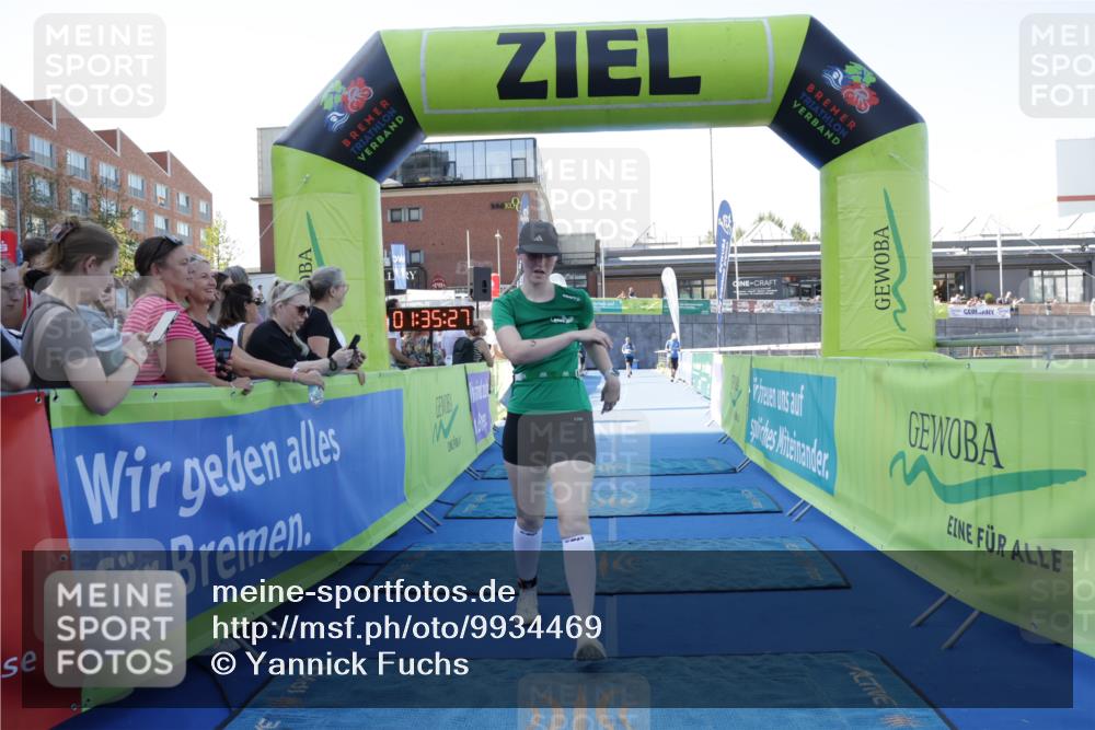 09.08.2026 - GEWOBA Citytriathlon Bremen Yannick Fuchs http://msf.ph/oto/9934469 09.08.2026 11:35:31 Ziel 3 meine-sportfotos.de