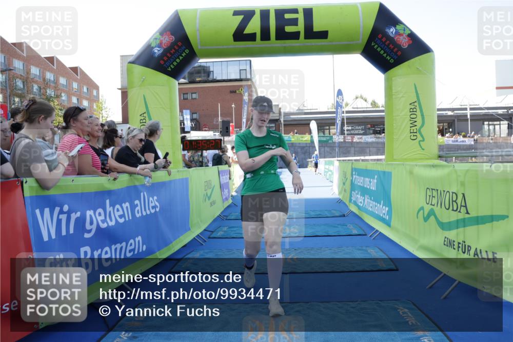 09.08.2026 - GEWOBA Citytriathlon Bremen Yannick Fuchs http://msf.ph/oto/9934471 09.08.2026 11:35:31 Ziel 3 meine-sportfotos.de