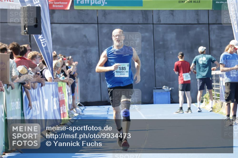09.08.2026 - GEWOBA Citytriathlon Bremen Yannick Fuchs http://msf.ph/oto/9934473 09.08.2026 11:35:37 Ziel 185 meine-sportfotos.de