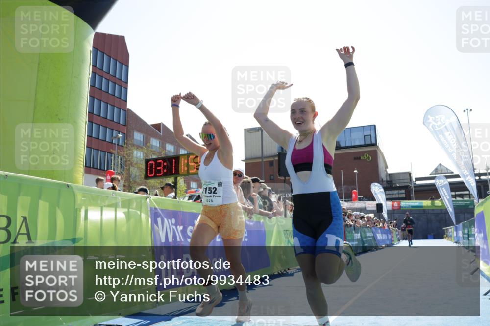 09.08.2026 - GEWOBA Citytriathlon Bremen Yannick Fuchs http://msf.ph/oto/9934483 09.08.2026 14:38:22 Ziel 653, 656, 1152 meine-sportfotos.de