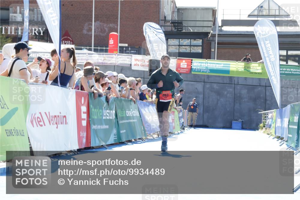 09.08.2026 - GEWOBA Citytriathlon Bremen Yannick Fuchs http://msf.ph/oto/9934489 09.08.2026 14:38:25 Ziel 653, 1152 meine-sportfotos.de