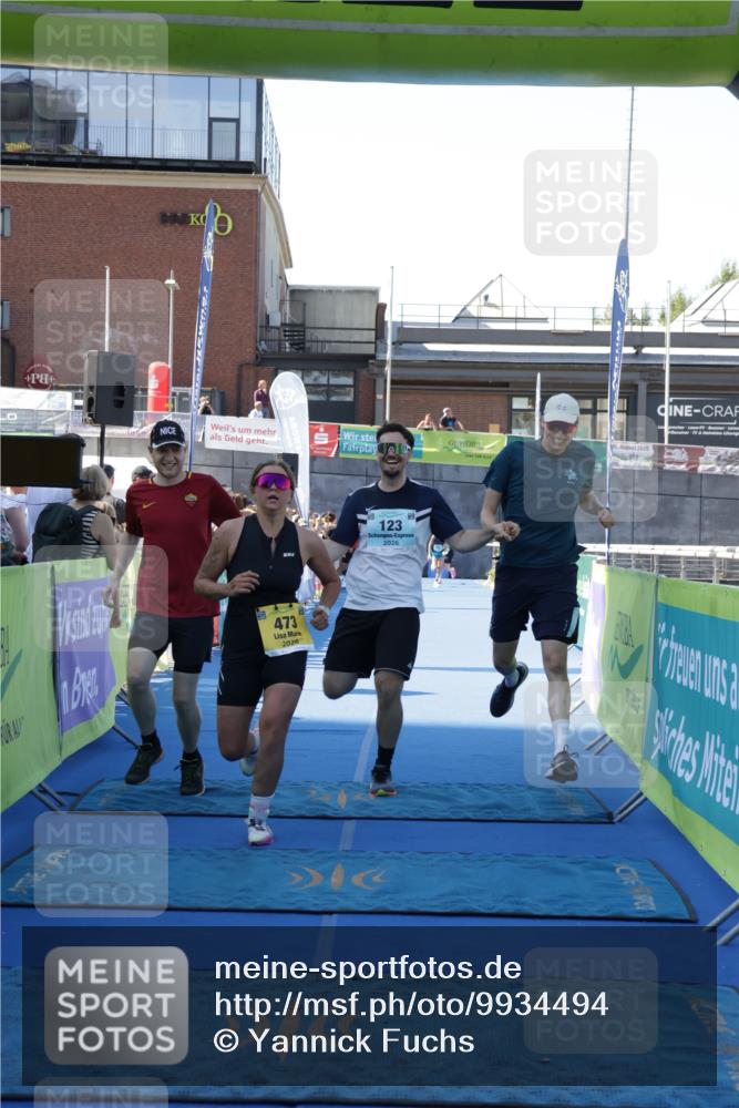 09.08.2026 - GEWOBA Citytriathlon Bremen Yannick Fuchs http://msf.ph/oto/9934494 09.08.2026 11:35:49 Ziel 123, 473 meine-sportfotos.de