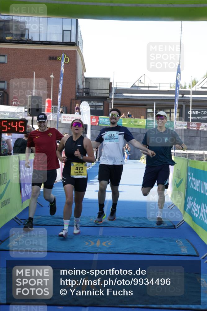 09.08.2026 - GEWOBA Citytriathlon Bremen Yannick Fuchs http://msf.ph/oto/9934496 09.08.2026 11:35:49 Ziel 123, 473 meine-sportfotos.de