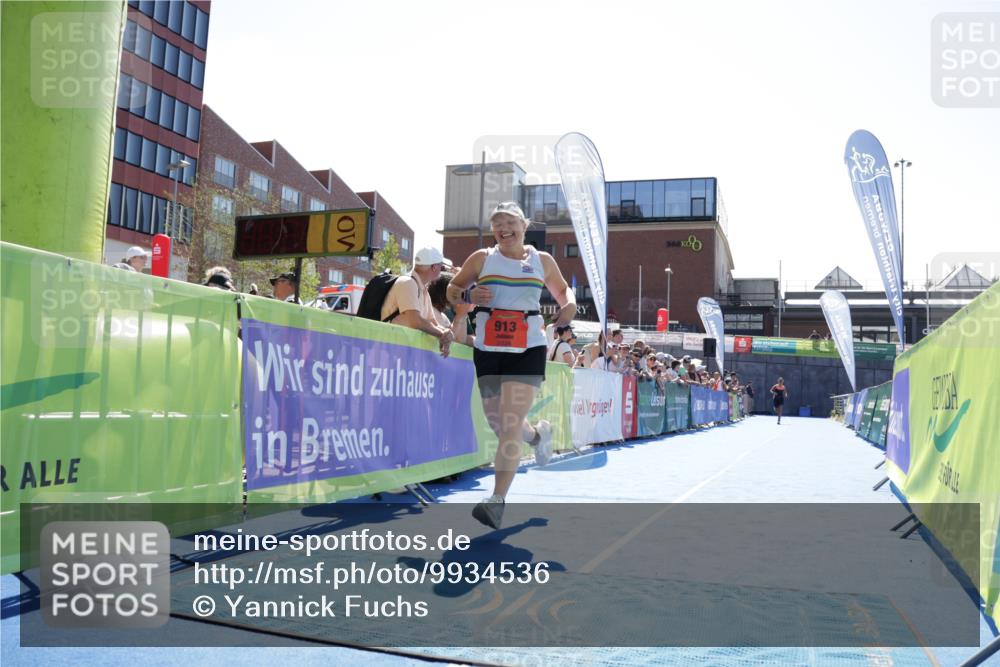 09.08.2026 - GEWOBA Citytriathlon Bremen Yannick Fuchs http://msf.ph/oto/9934536 09.08.2026 14:38:45 Ziel 855, 884, 913 meine-sportfotos.de