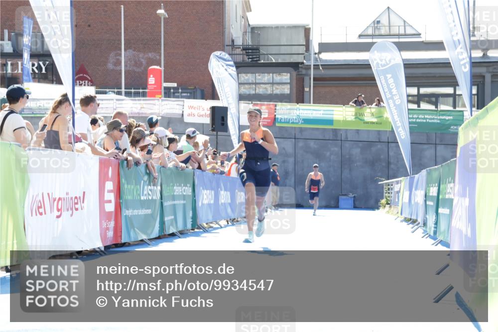 09.08.2026 - GEWOBA Citytriathlon Bremen Yannick Fuchs http://msf.ph/oto/9934547 09.08.2026 14:38:49 Ziel 887, 913 meine-sportfotos.de