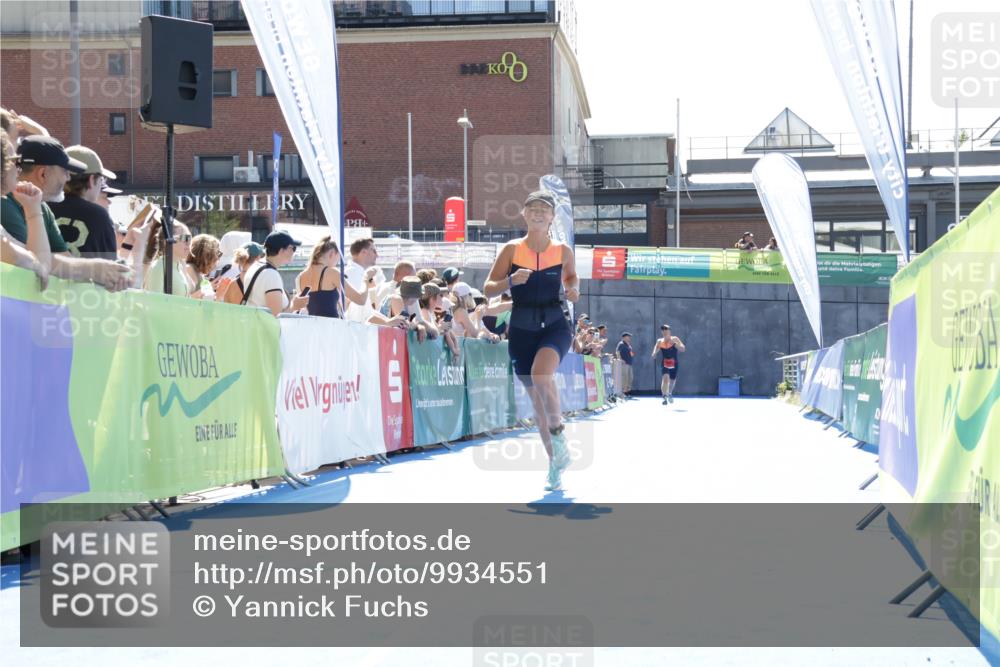 09.08.2026 - GEWOBA Citytriathlon Bremen Yannick Fuchs http://msf.ph/oto/9934551 09.08.2026 14:38:50 Ziel 887, 913 meine-sportfotos.de