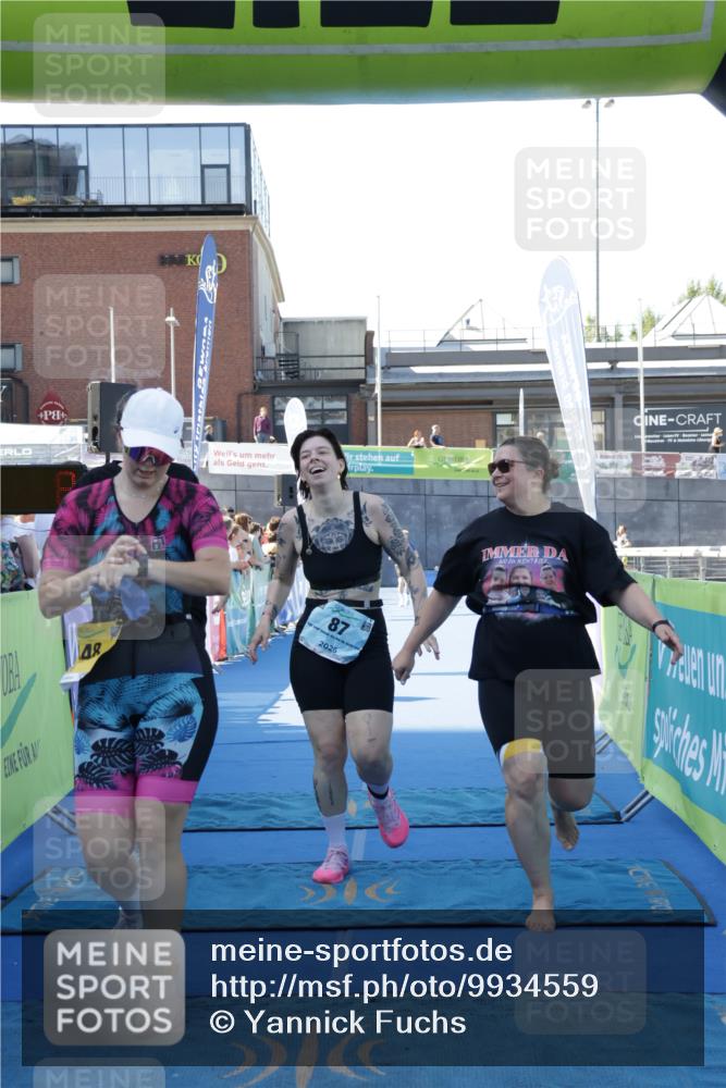 09.08.2026 - GEWOBA Citytriathlon Bremen Yannick Fuchs http://msf.ph/oto/9934559 09.08.2026 11:36:02 Ziel 87, 448 meine-sportfotos.de