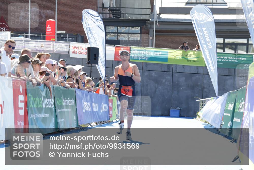 09.08.2026 - GEWOBA Citytriathlon Bremen Yannick Fuchs http://msf.ph/oto/9934569 09.08.2026 14:38:55 Ziel 606, 887 meine-sportfotos.de