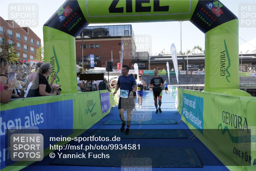 09.08.2026 - GEWOBA Citytriathlon Bremen Yannick Fuchs http://msf.ph/oto/9934581 09.08.2026 11:36:13 Ziel 205, 292, 330 meine-sportfotos.de