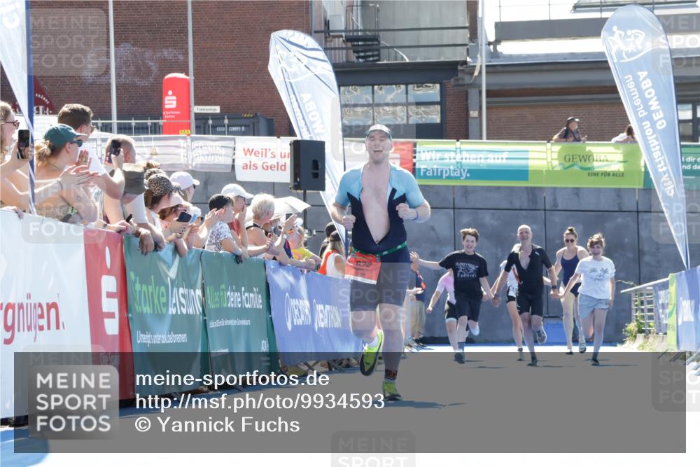 09.08.2026 - GEWOBA Citytriathlon Bremen Yannick Fuchs http://msf.ph/oto/9934593 09.08.2026 14:39:33 Ziel 672, 800 meine-sportfotos.de