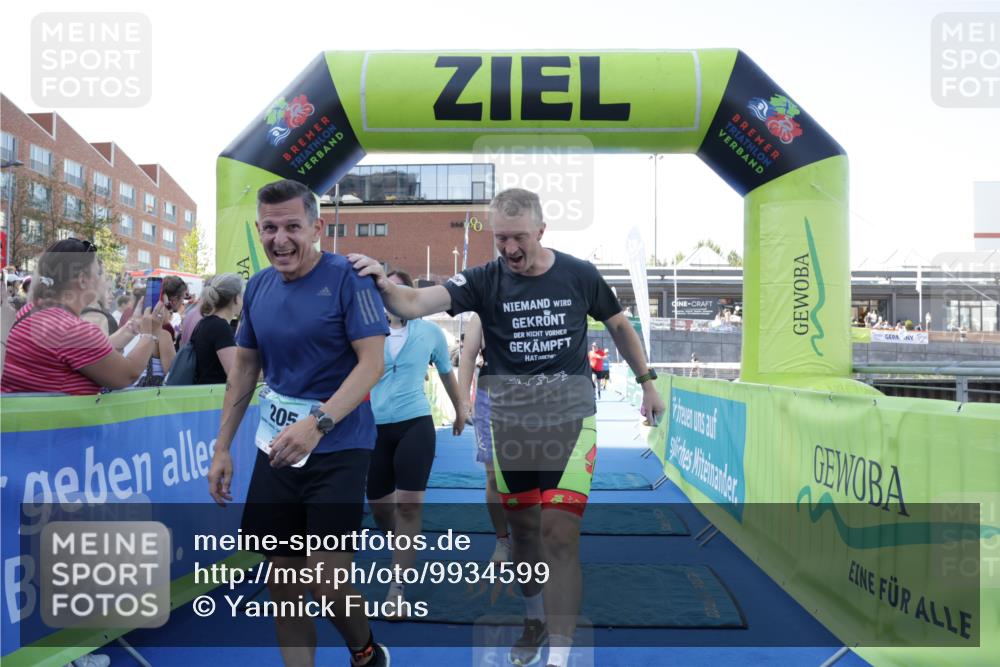 09.08.2026 - GEWOBA Citytriathlon Bremen Yannick Fuchs http://msf.ph/oto/9934599 09.08.2026 11:36:16 Ziel 41, 205, 330 meine-sportfotos.de