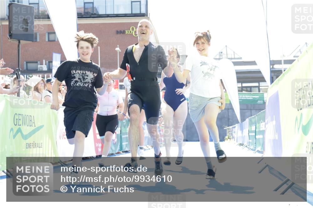 09.08.2026 - GEWOBA Citytriathlon Bremen Yannick Fuchs http://msf.ph/oto/9934610 09.08.2026 14:39:38 Ziel 672, 800, 1106 meine-sportfotos.de