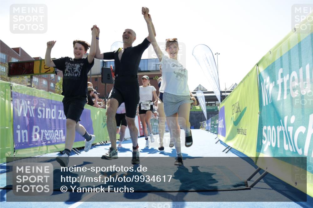 09.08.2026 - GEWOBA Citytriathlon Bremen Yannick Fuchs http://msf.ph/oto/9934617 09.08.2026 14:39:38 Ziel 672, 800, 1106 meine-sportfotos.de