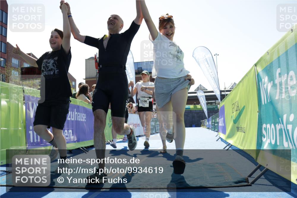 09.08.2026 - GEWOBA Citytriathlon Bremen Yannick Fuchs http://msf.ph/oto/9934619 09.08.2026 14:39:38 Ziel 672, 800, 1106 meine-sportfotos.de