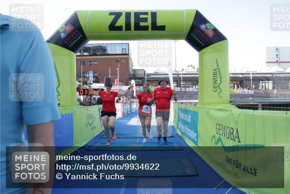 09.08.2026 - GEWOBA Citytriathlon Bremen Yannick Fuchs http://msf.ph/oto/9934622 09.08.2026 11:36:20 Ziel 41 meine-sportfotos.de