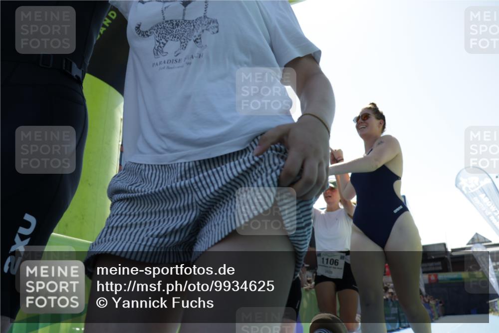 09.08.2026 - GEWOBA Citytriathlon Bremen Yannick Fuchs http://msf.ph/oto/9934625 09.08.2026 14:39:39 Ziel 672, 800, 1106 meine-sportfotos.de
