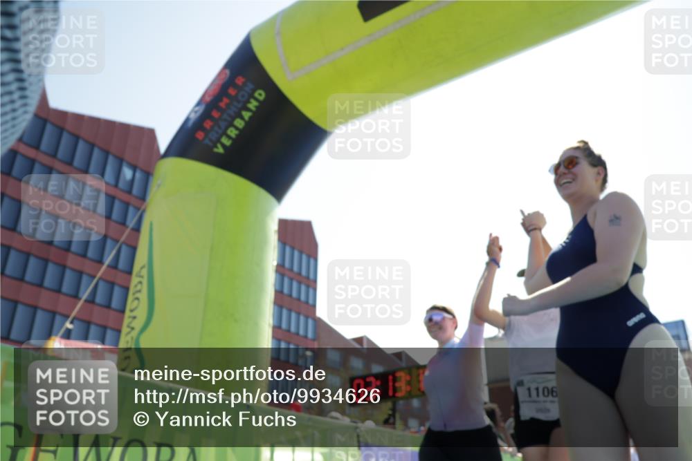 09.08.2026 - GEWOBA Citytriathlon Bremen Yannick Fuchs http://msf.ph/oto/9934626 09.08.2026 14:39:39 Ziel 672, 800, 1106 meine-sportfotos.de