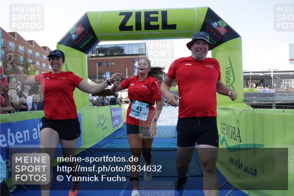 09.08.2026 - GEWOBA Citytriathlon Bremen Yannick Fuchs http://msf.ph/oto/9934632 09.08.2026 11:36:22 Ziel 41 meine-sportfotos.de
