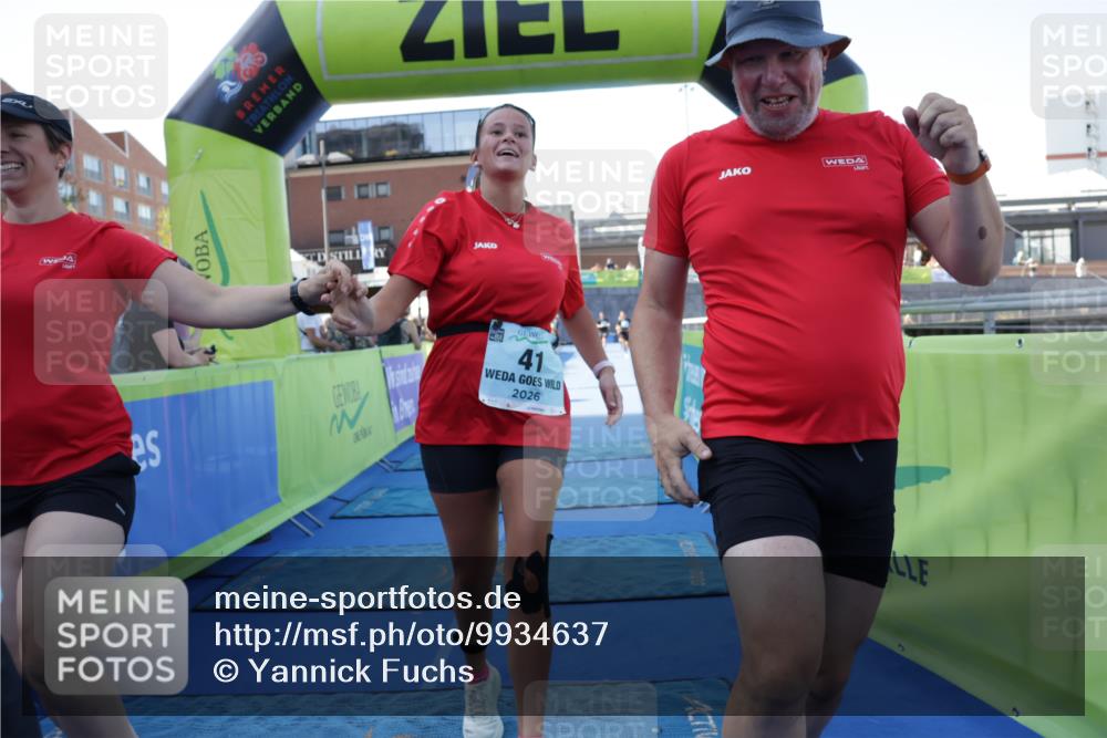 09.08.2026 - GEWOBA Citytriathlon Bremen Yannick Fuchs http://msf.ph/oto/9934637 09.08.2026 11:36:22 Ziel 41 meine-sportfotos.de
