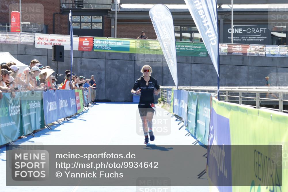 09.08.2026 - GEWOBA Citytriathlon Bremen Yannick Fuchs http://msf.ph/oto/9934642 09.08.2026 14:40:06 Ziel 968 meine-sportfotos.de