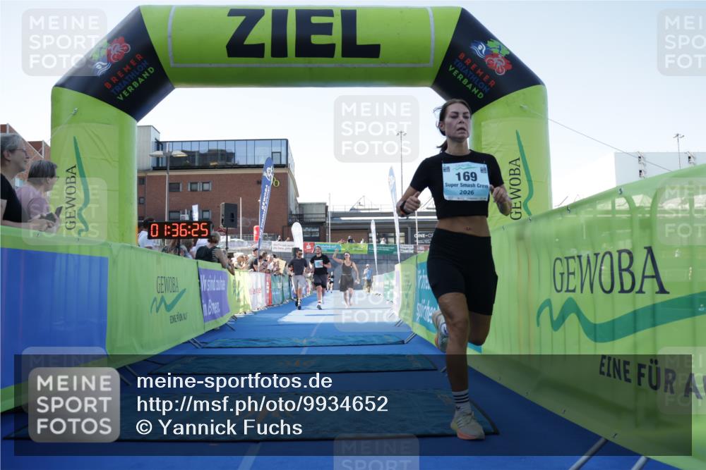 09.08.2026 - GEWOBA Citytriathlon Bremen Yannick Fuchs http://msf.ph/oto/9934652 09.08.2026 11:36:29 Ziel 139 meine-sportfotos.de