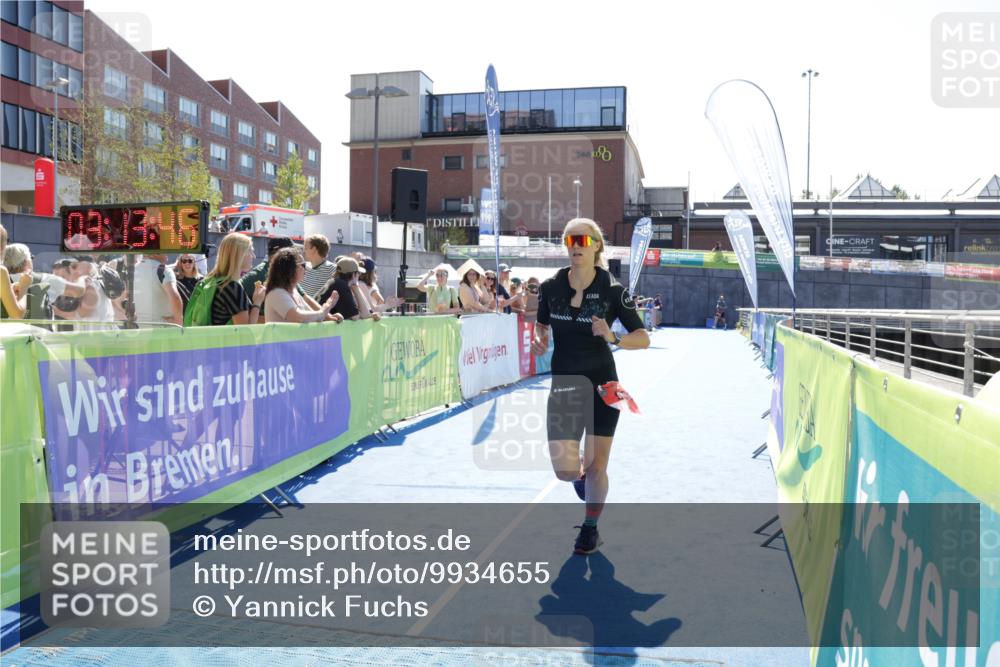 09.08.2026 - GEWOBA Citytriathlon Bremen Yannick Fuchs http://msf.ph/oto/9934655 09.08.2026 14:40:09 Ziel 968 meine-sportfotos.de